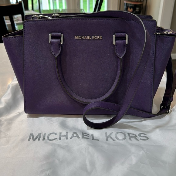 Michael Kors handbag - Picture 1 of 6